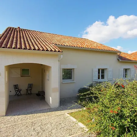 Charming In Rouz De With Private Garden